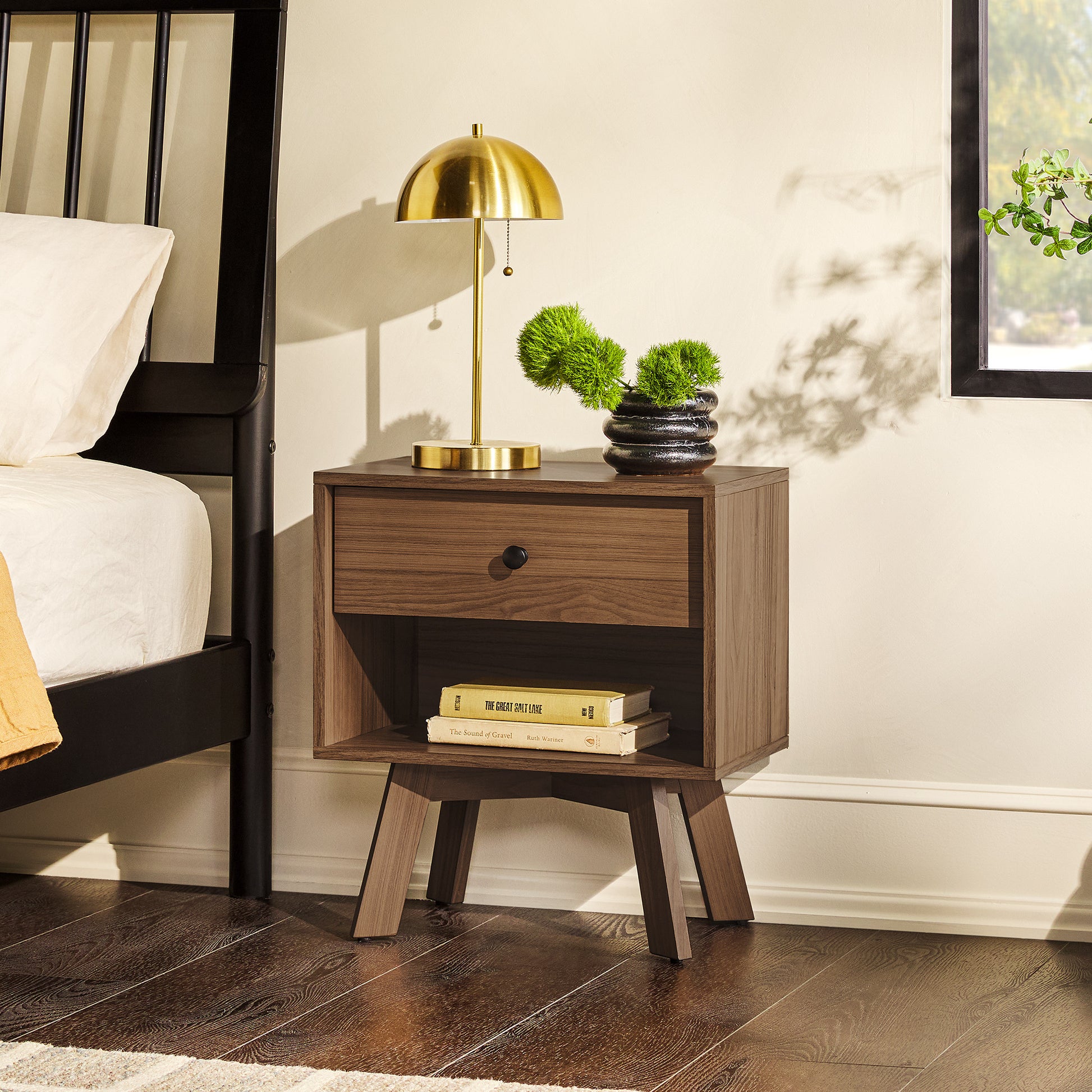 Mid-Century Modern Minimalist 1-Drawer Nightstand – Mocha