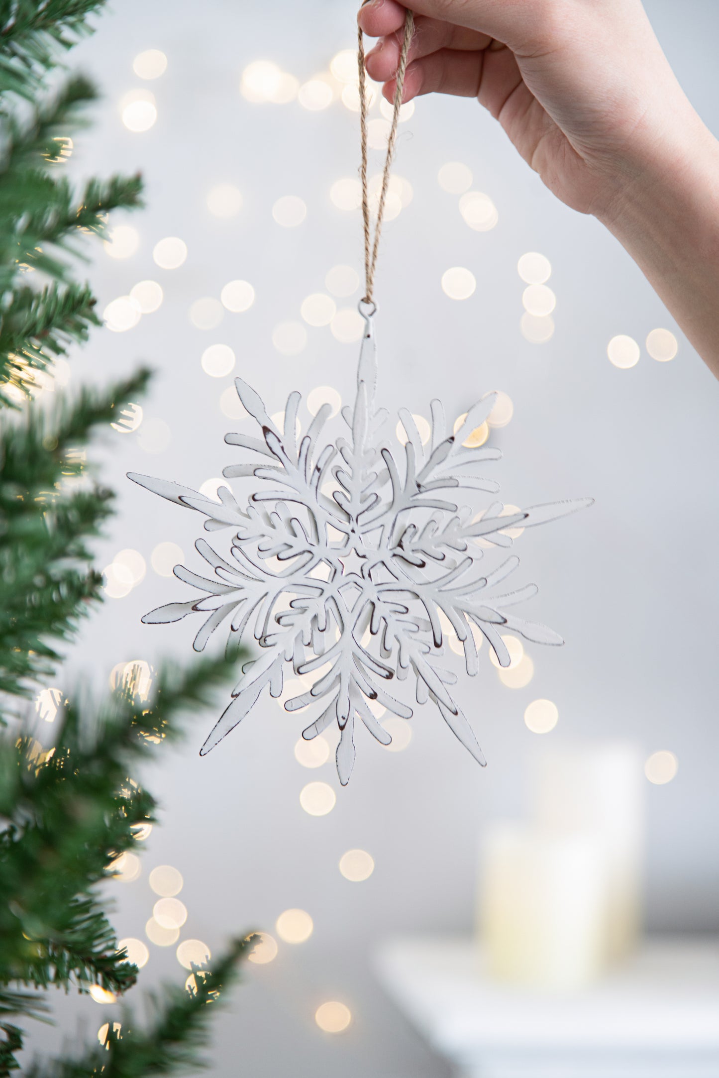 Set of 6 Iron Snowflake Hanger, Decorative Hanging Ball Christmas Tree Ornaments for Holiday Party Decorations