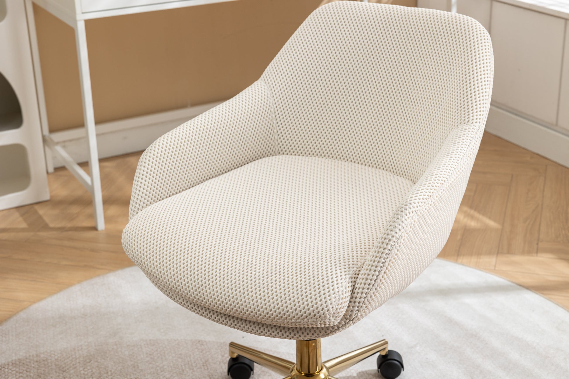 046-Mesh Fabric Home Office 360°Swivel Chair Adjustable Height With Gold Metal Base,Beige