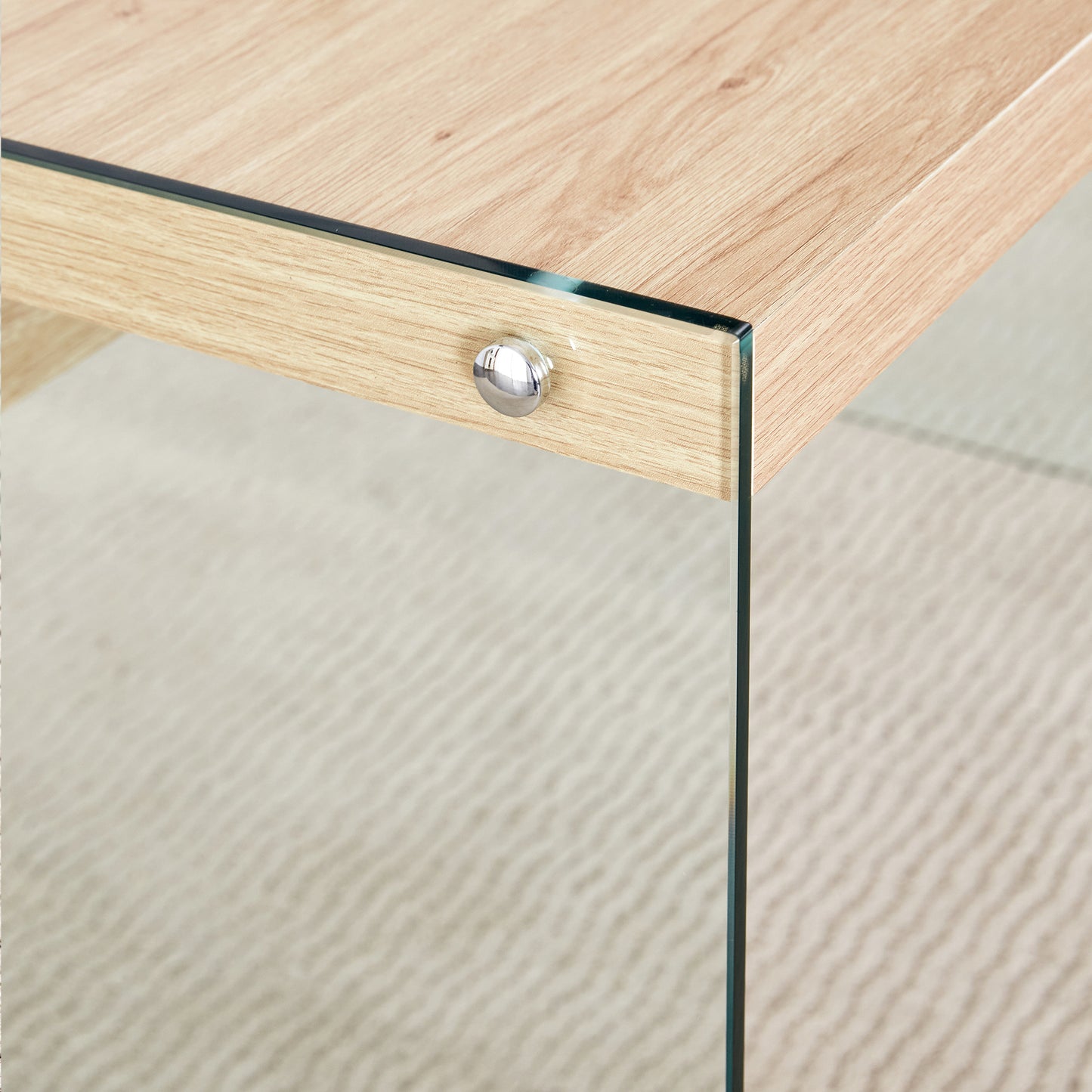 The top of the coffee table is made of medium density fiberboard and wooden stickers, with transparent tempered glass on both sides. The design is simple and elegant, with a sturdy structure.