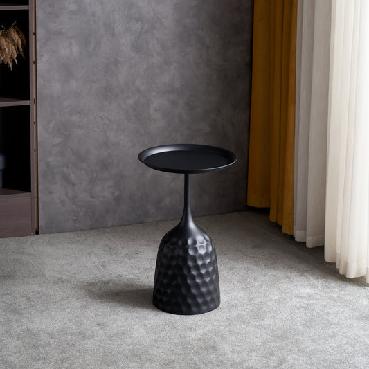 Black Wine Cup Metal Side Table, Small Sofa Table, Simple End Table for Bedroom