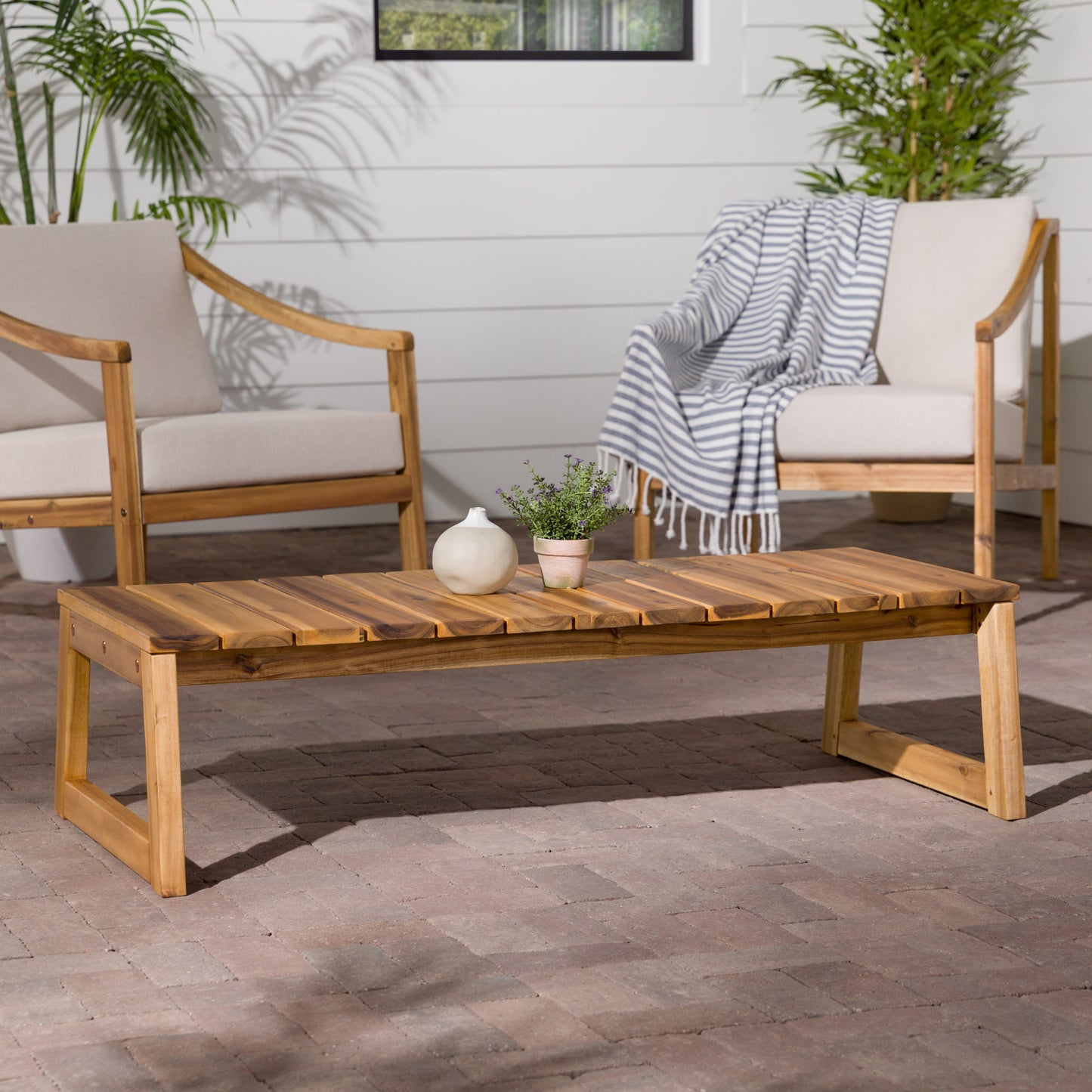 Modern Solid Wood Slat-Top Outdoor Coffee Table – Natural