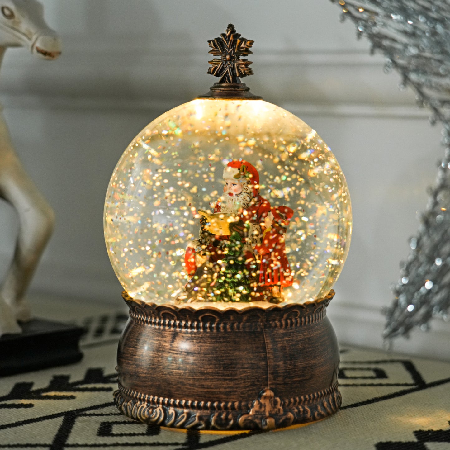 HOMCOM Christmas Snow Globe with Light, Musical Snow Globe with Swirling Glitter, Battery Operated Christmas Decoration for Holiday Party or Gift, Bronze