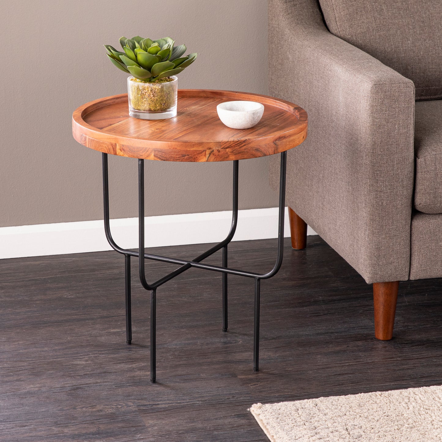 Marisdale Round End Table