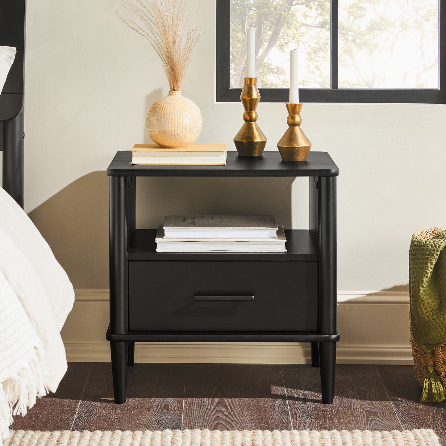 Transitional Solid Wood Spindle Nightstand – Black