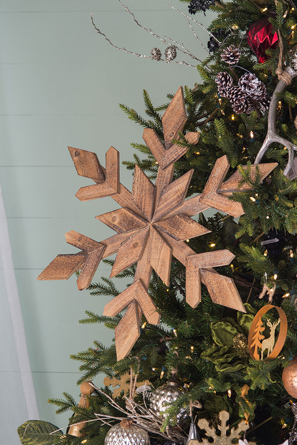 21.7x 21.7" Large Fir Wood Snowflake Ornaments, Hanging Home Decor Accents for Christmas Tree, Wall Art, Holiday Display, Set of 2