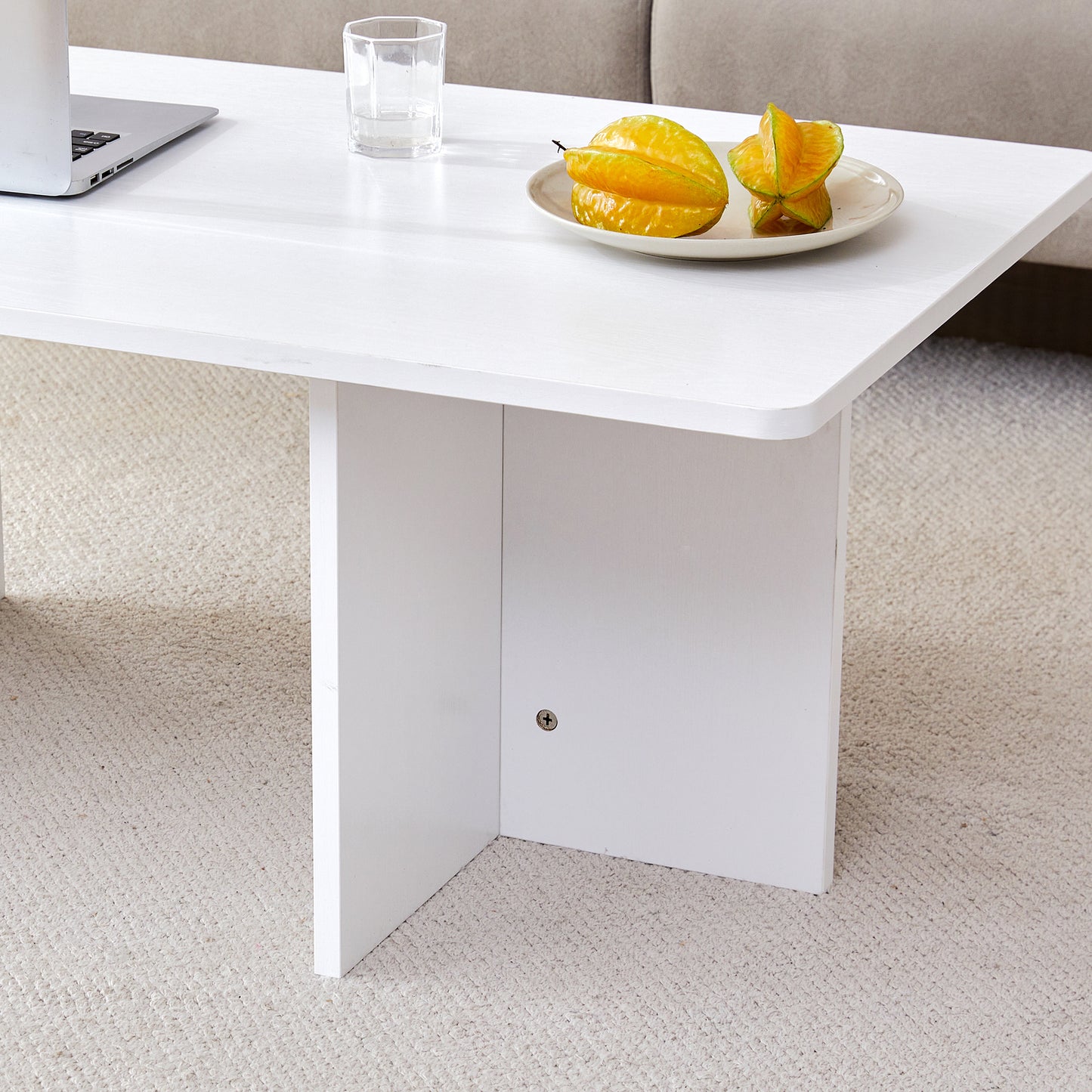 A modern and practical white coffee table. The coffee table is made of medium density fiberboard material, Suitable for living room, bedroom, and study. CT-2O